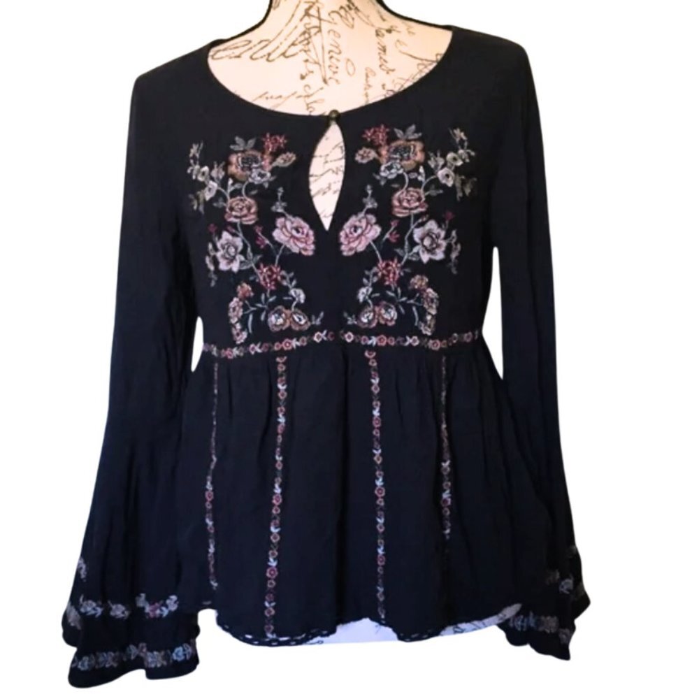 American Eagle 100% Viscose Bell-Sleeve Babydoll Top